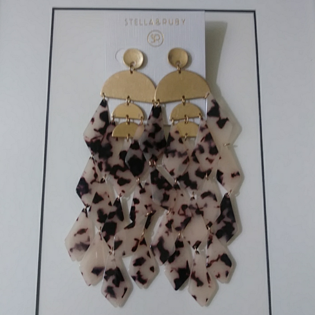 Stella Ruby Earrings 31$